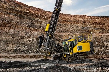 Epiroc and Luck Stone launch first fully autonomous SmartROC D65 drill rig in US